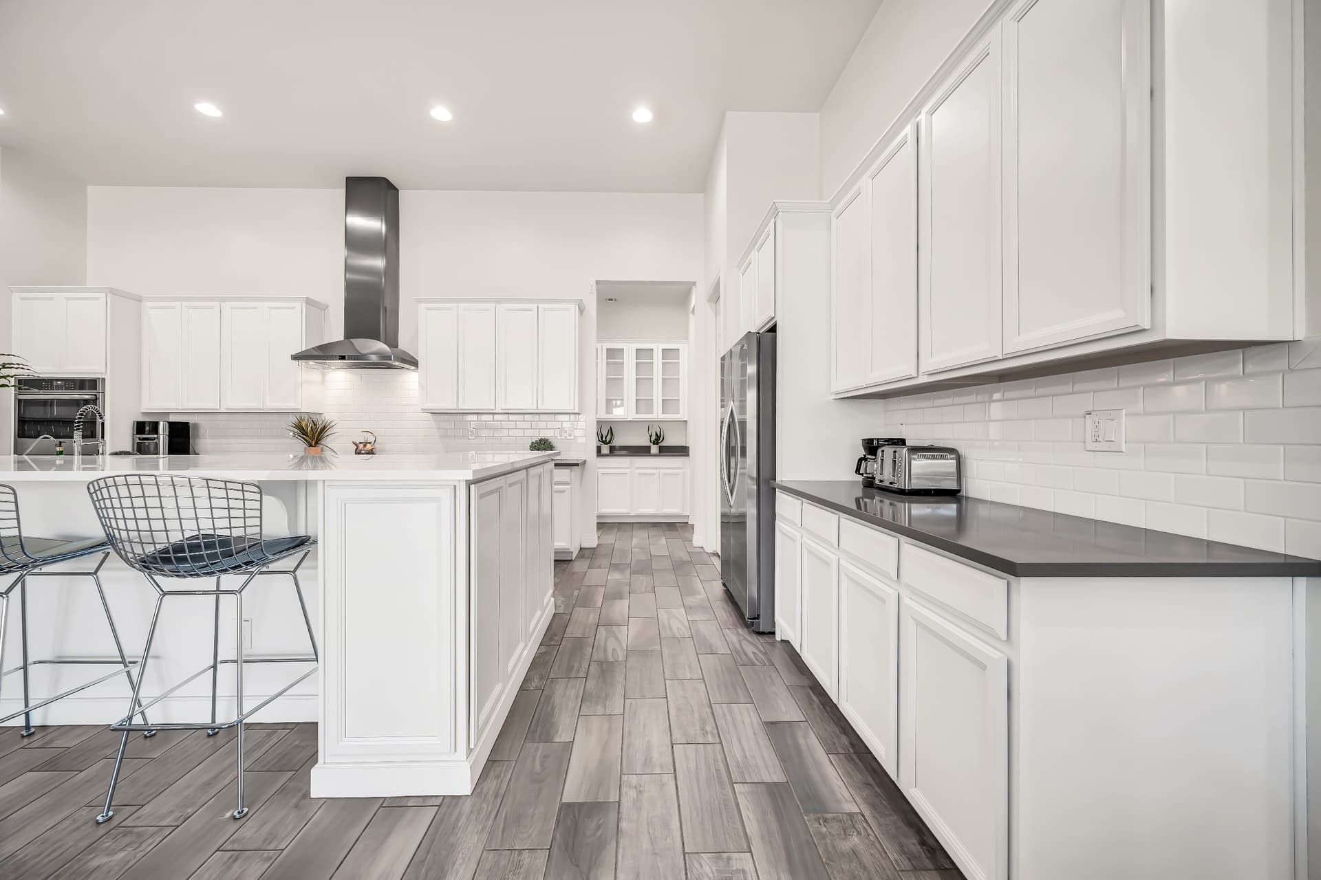 13851 Blossom way-14.jpg