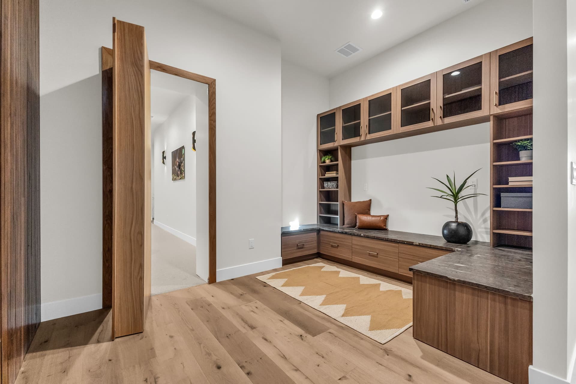 34-web-or-mls-1092-trailridge-dr.jpg