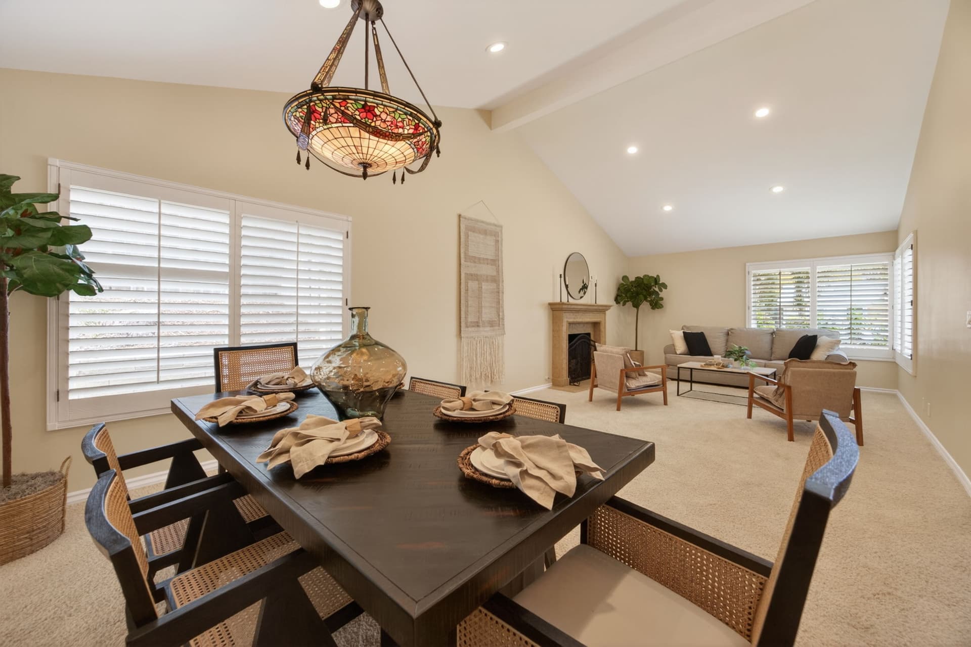 24-web-or-mls-Upmarket_Media-2247West040.jpg