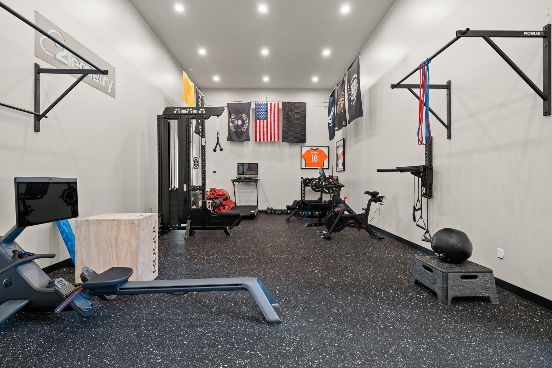 16524 116th St E-6.jpg
