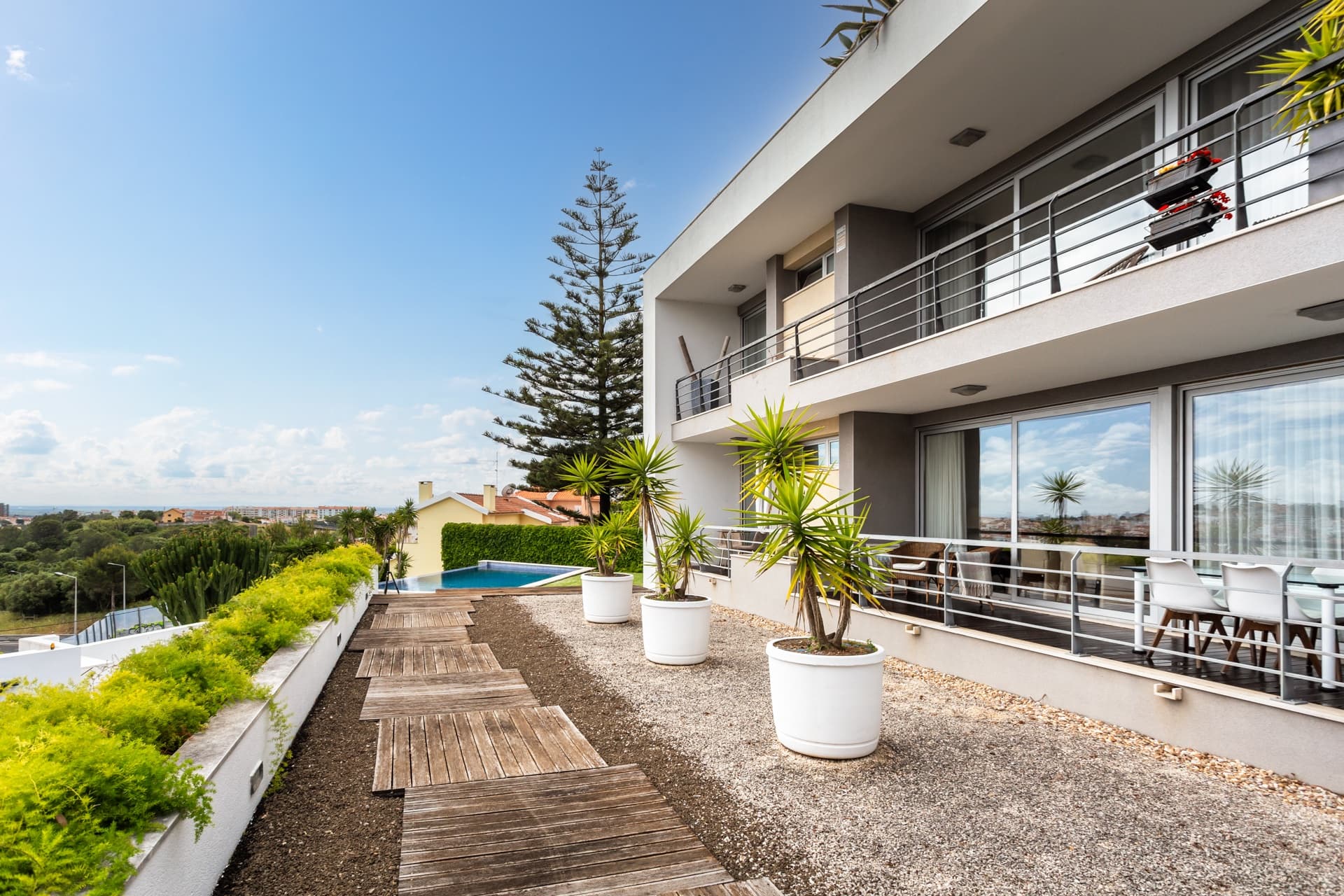 Apartamento-cascais-t2-luxo-piscina-infinita-15.jpg