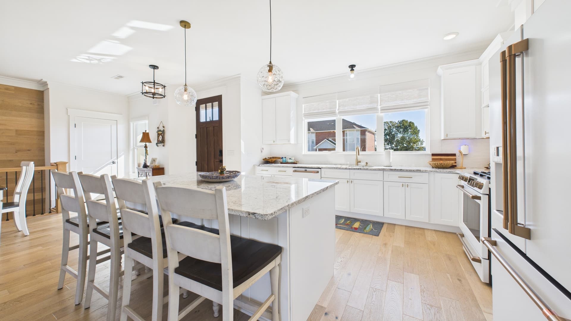 006_Custom Kitchen.jpg