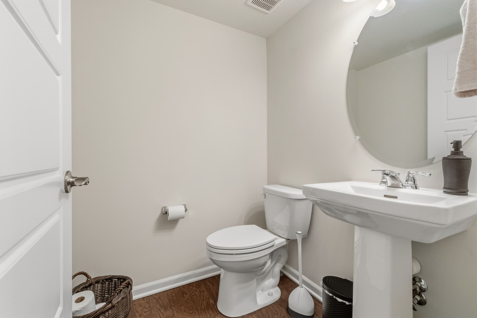 212 S Sydney 2nd Floor Powder Room 1.jpg