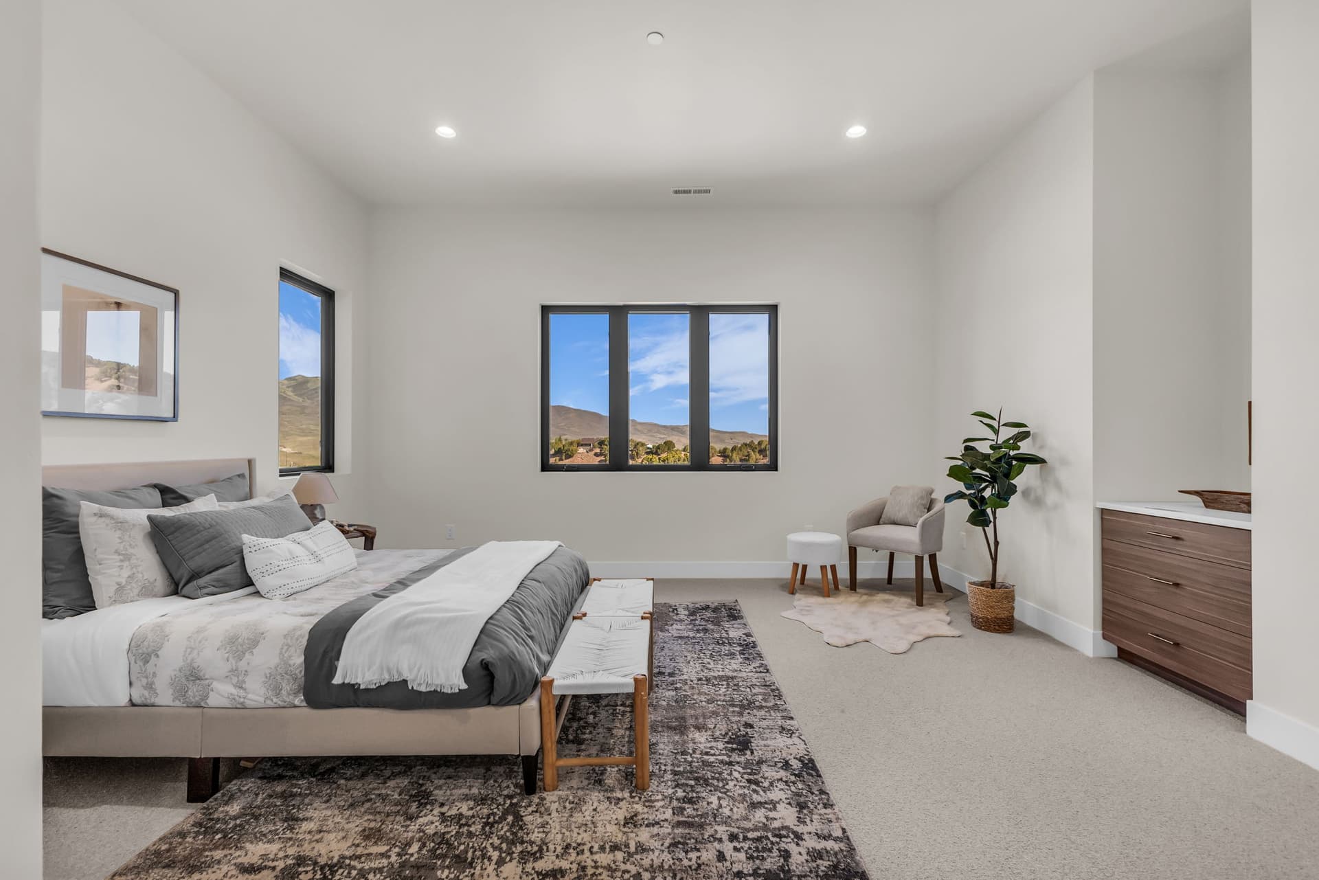 25-web-or-mls-1092-trailridge-dr.jpg