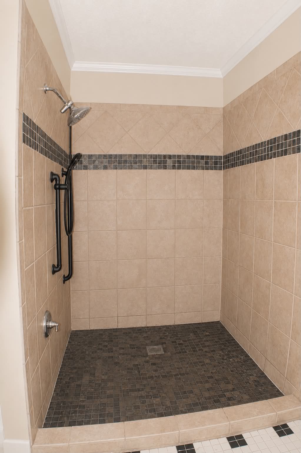 279dba37-6e92-4615-9683-61502e630ce2.jpg