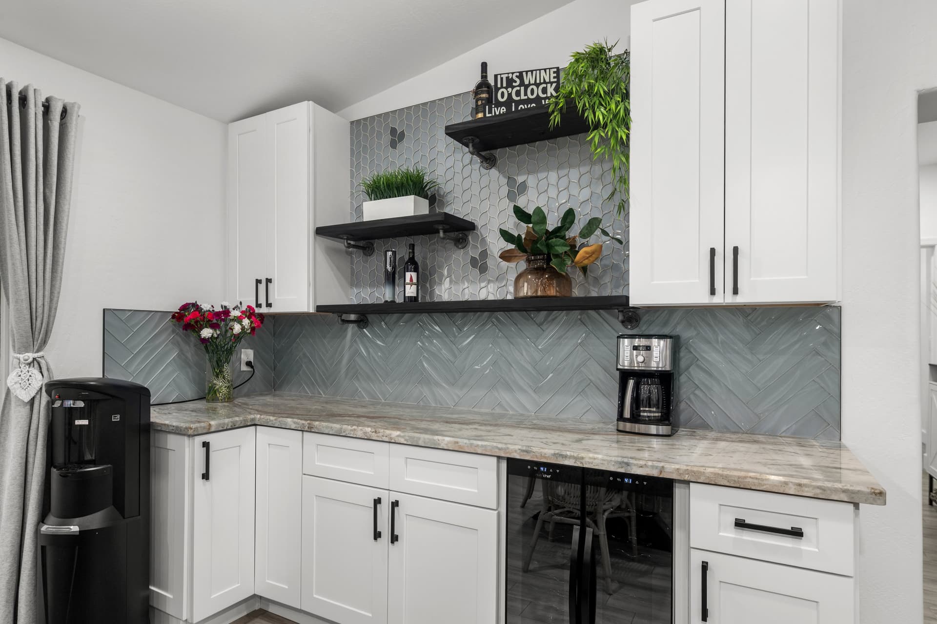 017-Wine_Coffee bar.jpg
