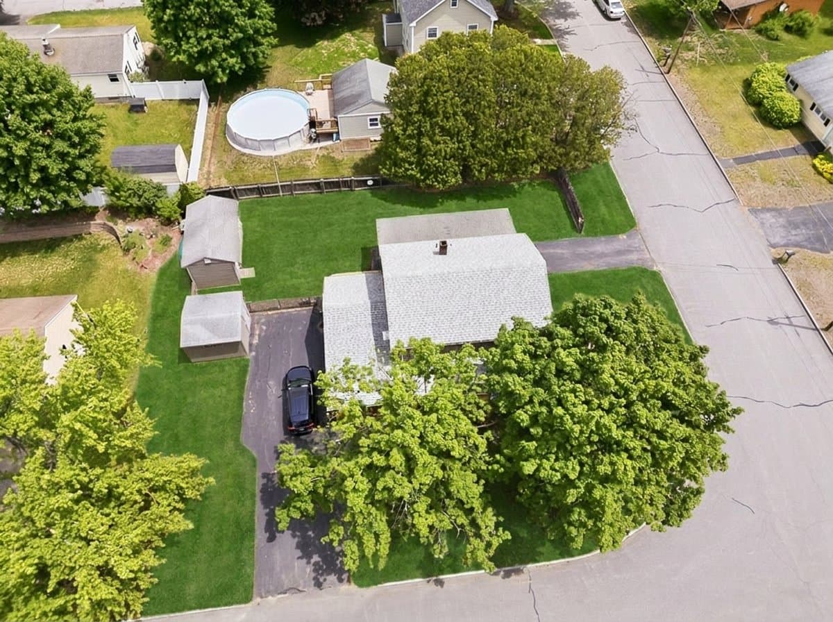 DJI_0109_grass_f93e82e6.jpg