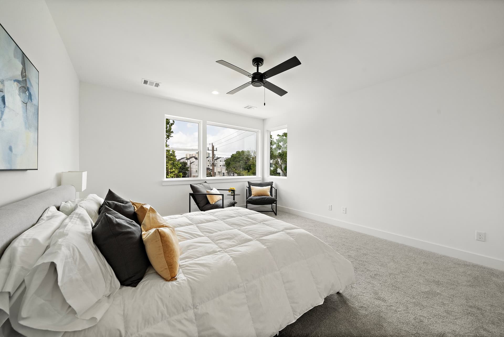 31-web-or-mls-4211 Crawford St HDR - 339.jpg