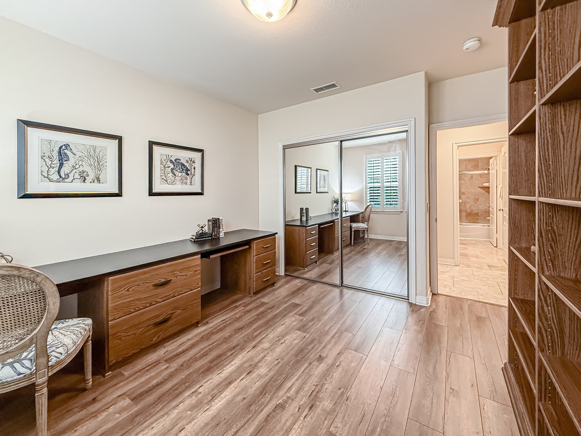 gBedroom2-2.jpg