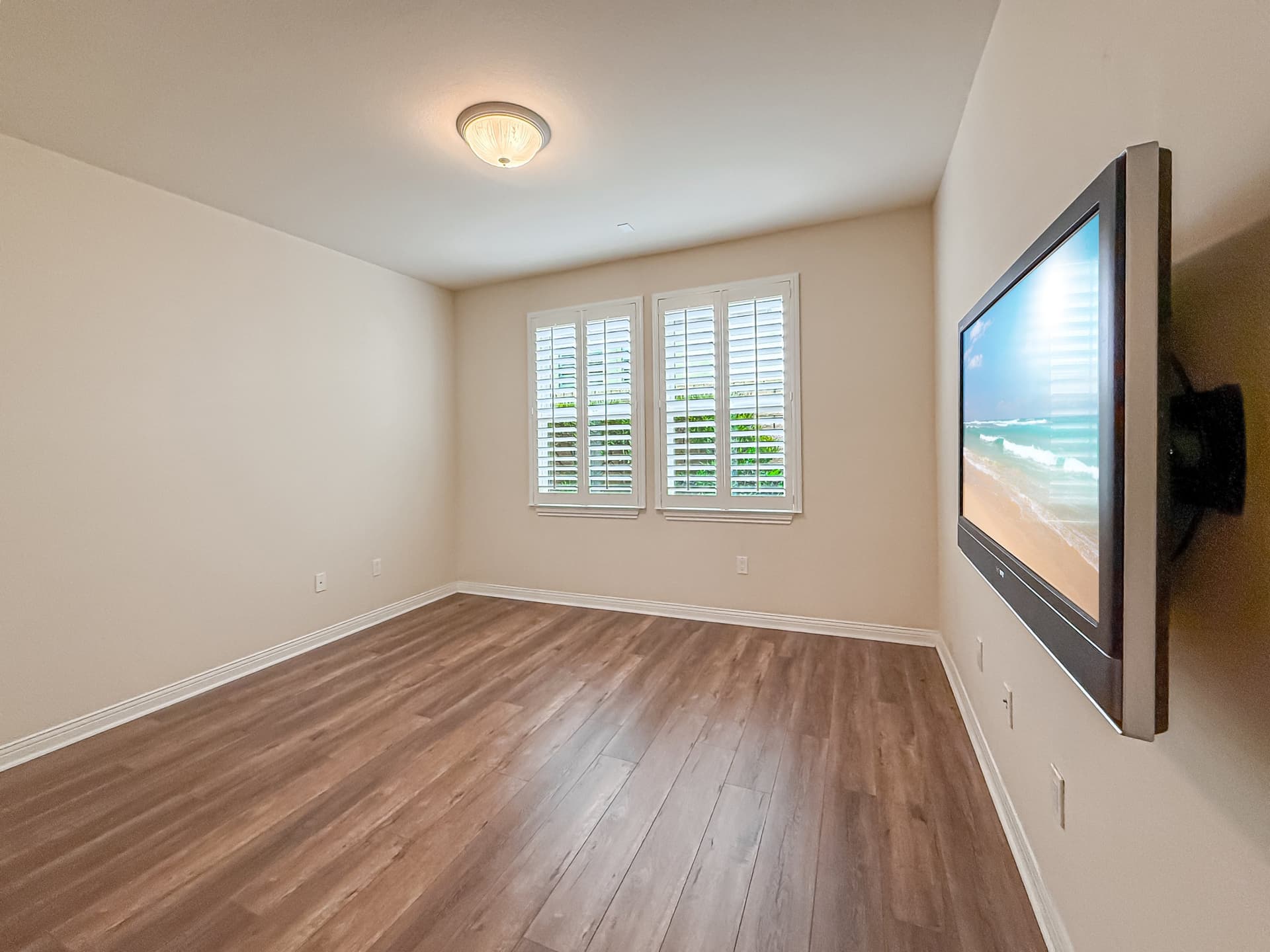 fBedroom1-1.jpg