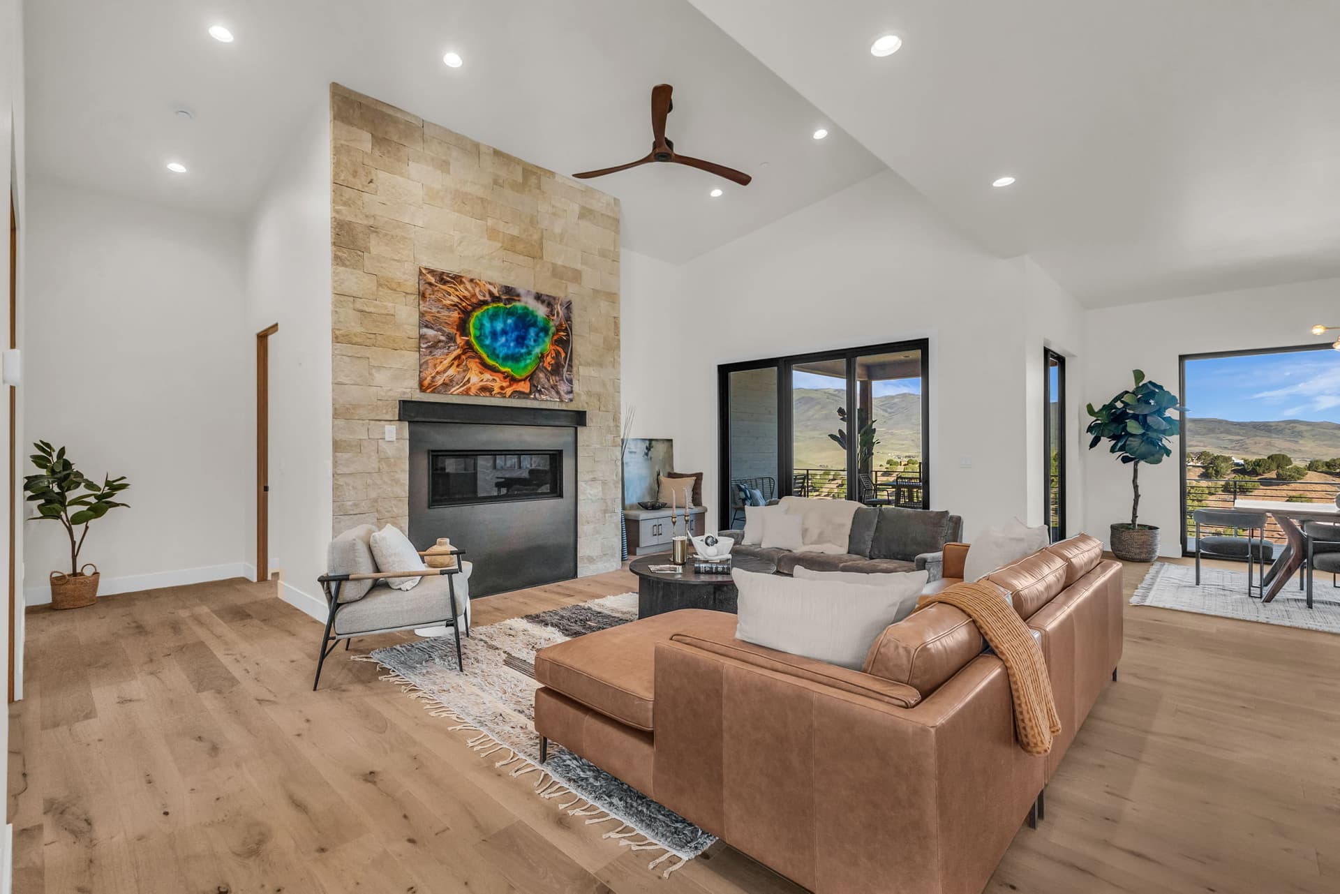 41-web-or-mls-1092-trailridge-dr.jpg