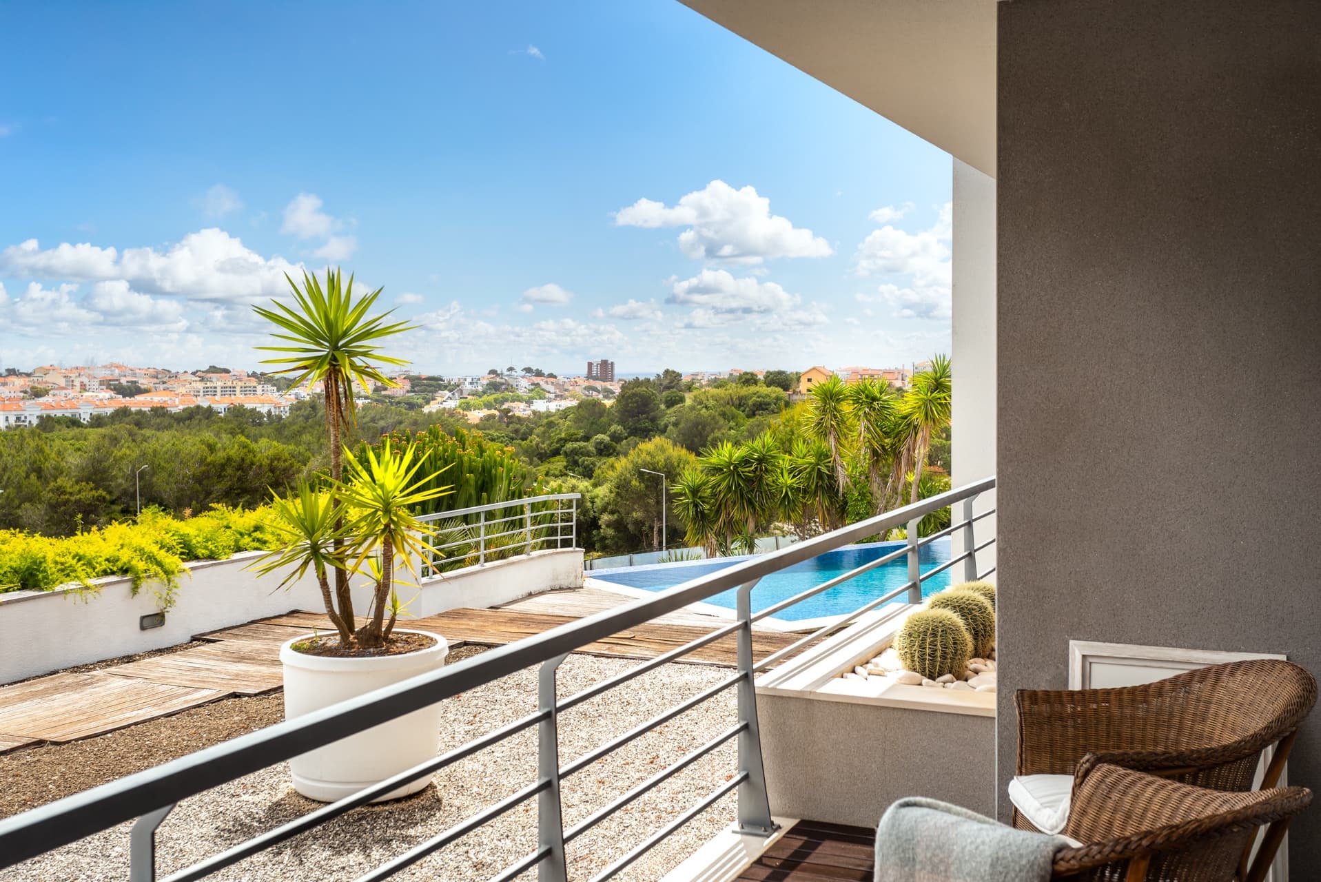 Apartamento-cascais-t2-luxo-piscina-infinita-28.jpg