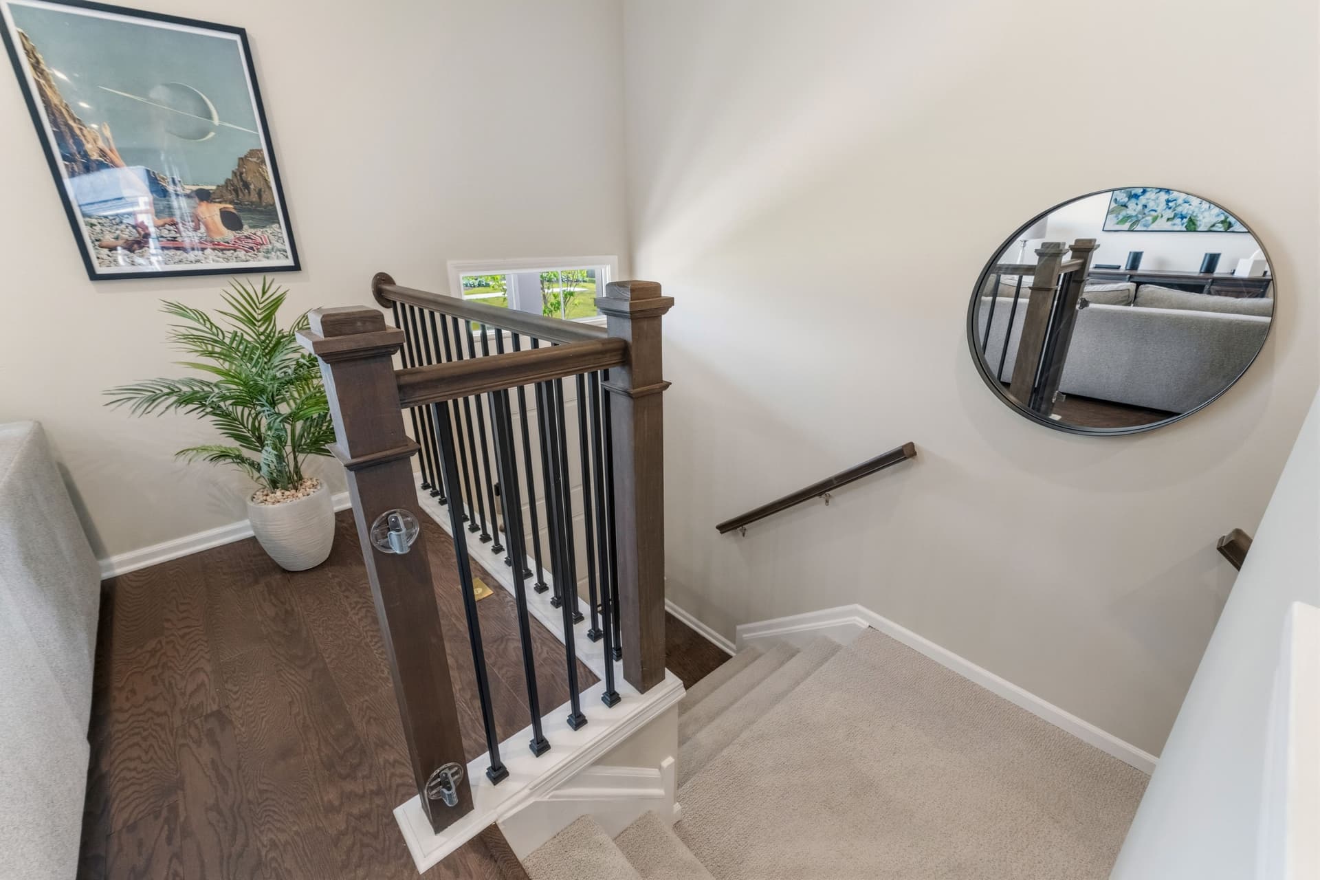 212 S Sydney 2nd Floor Stairs 1.jpg