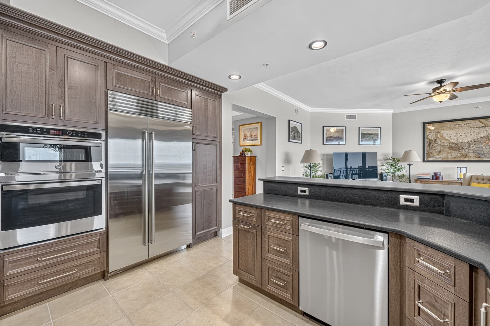 85 Avenue de la Mer Unit 502_32137-27.jpg