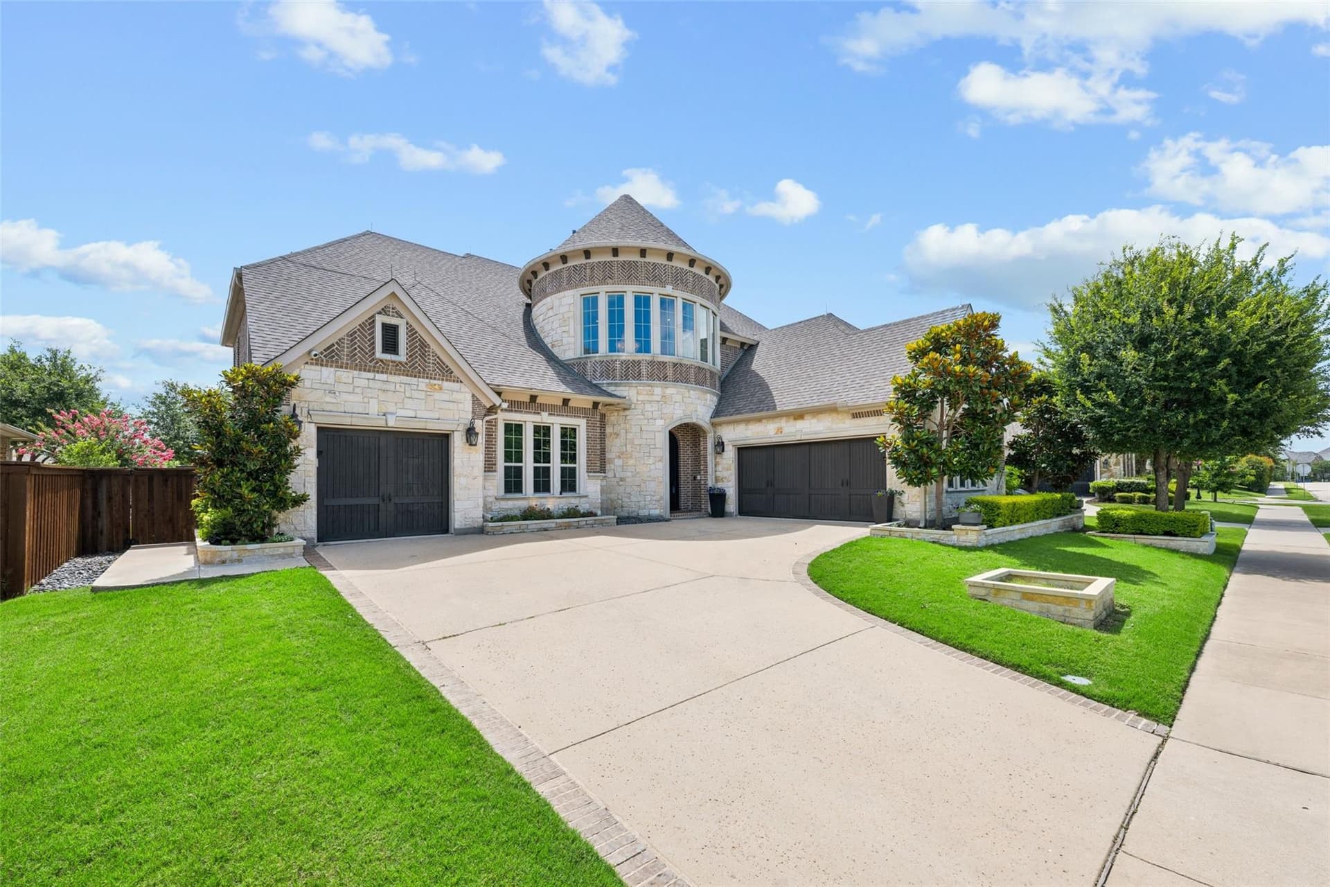 7634 Nichols Trail.jpeg