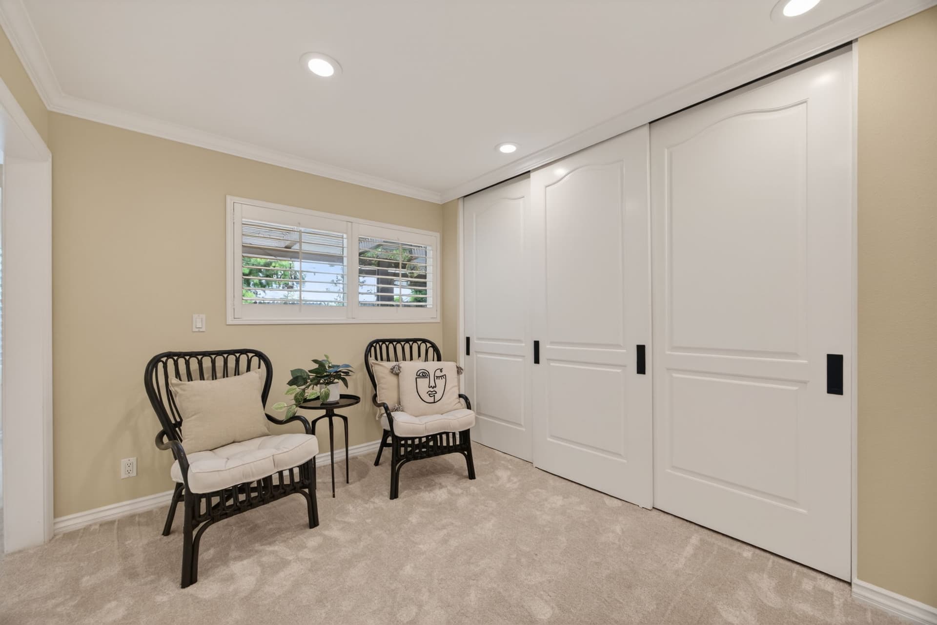30-web-or-mls-Upmarket_Media-2247West088.jpg