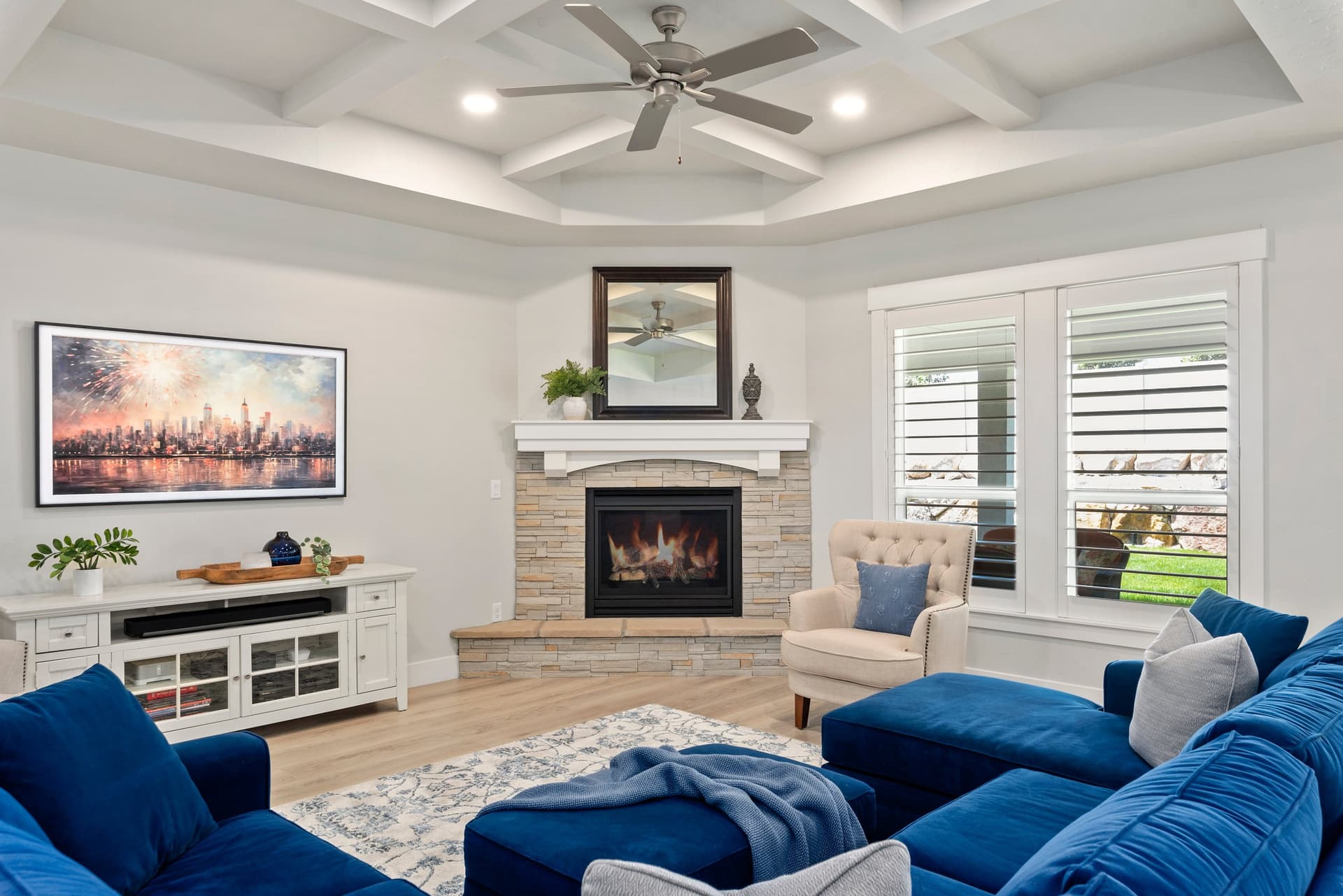 05-3385 N. Roseland Way_004.jpg