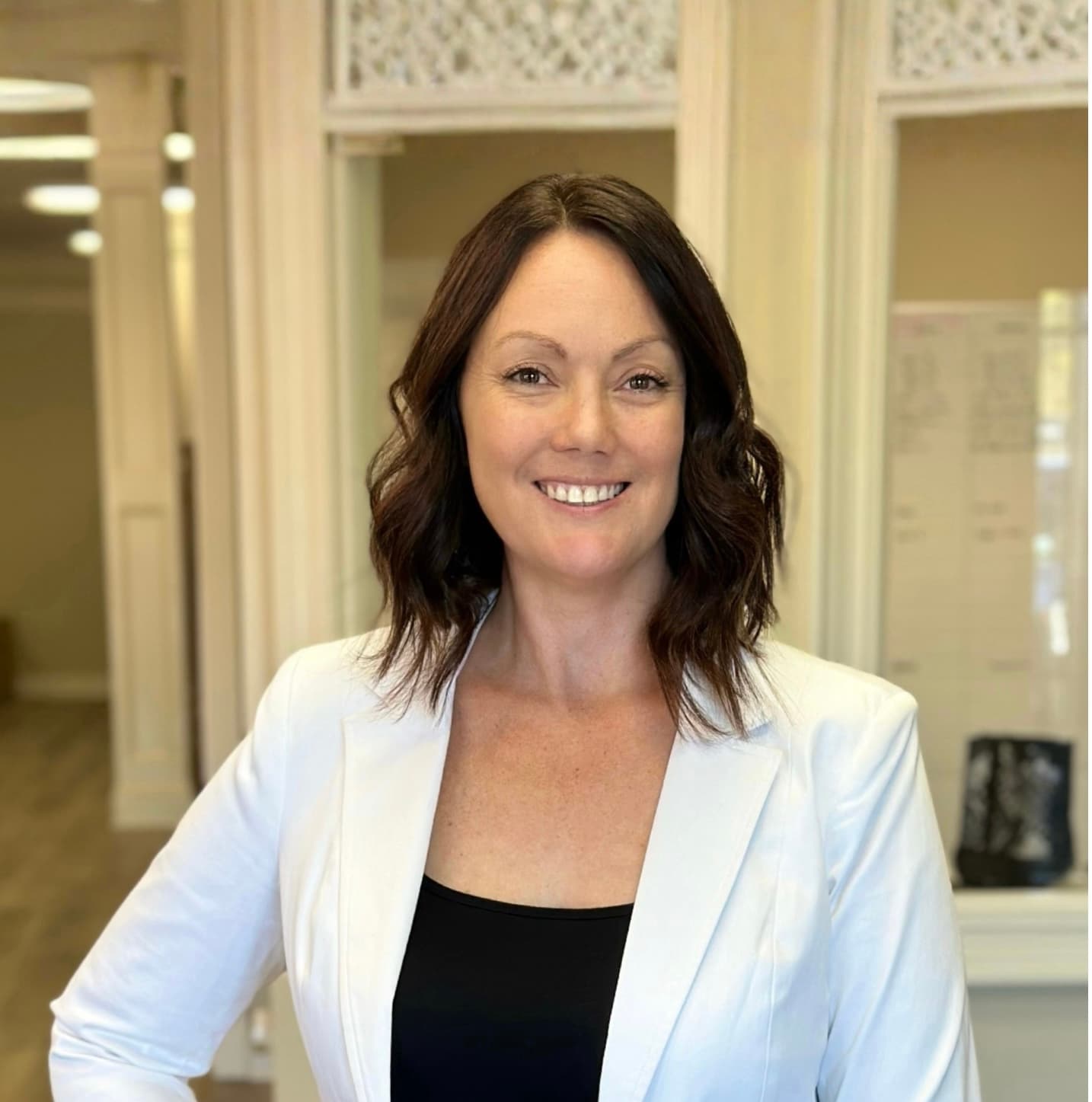 Tracy Marshall headshot