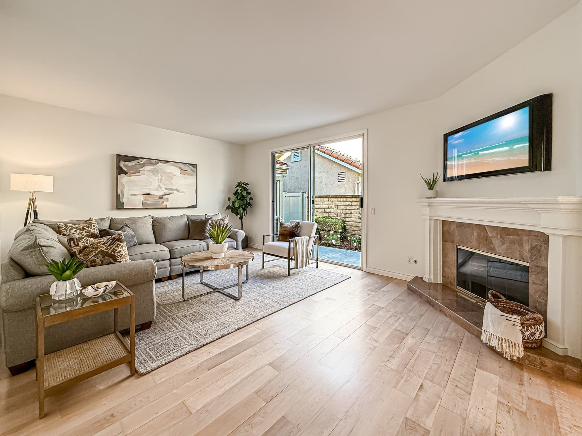 cFamily and Kitchen1.jpg