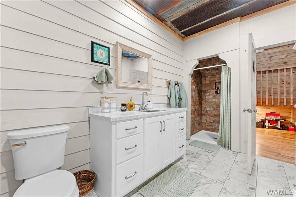 bath1.jpg