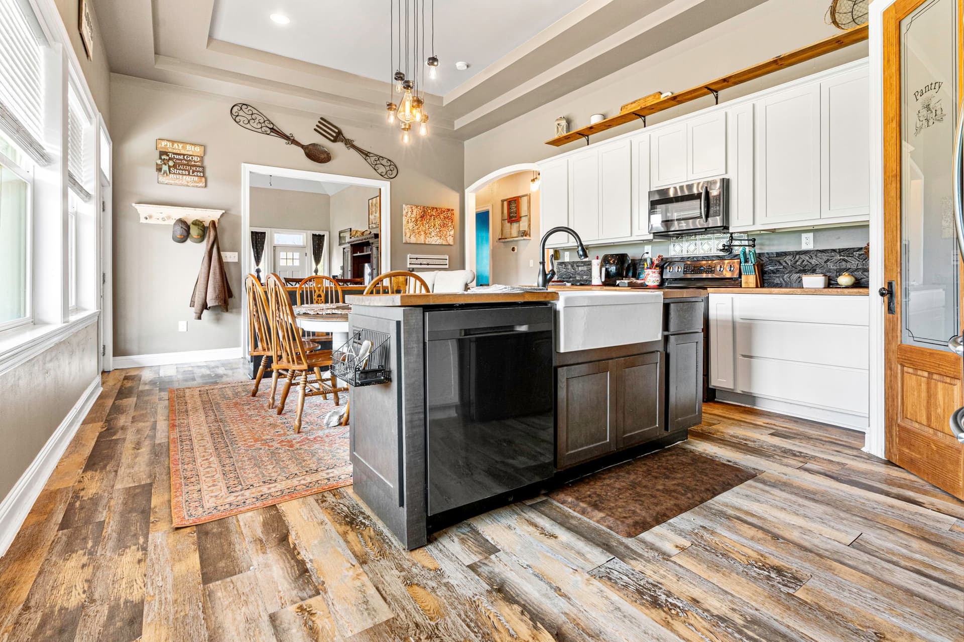 10-web-or-mls-Indian Village (19).jpg