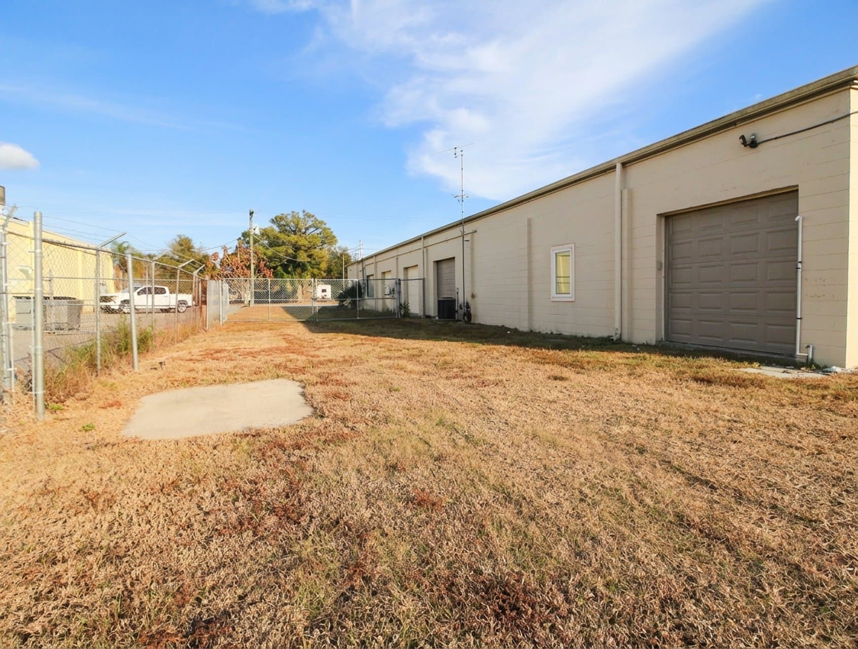 Building Side Yard and Access.jpg