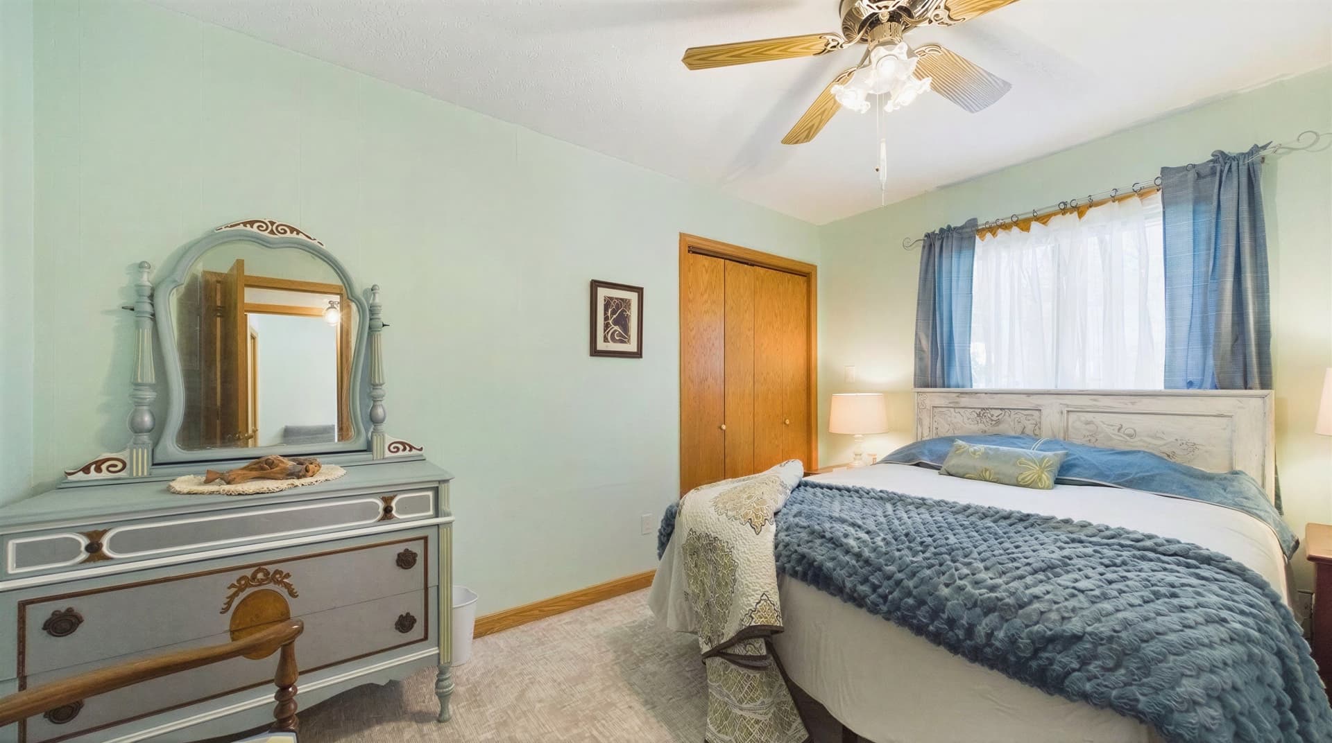 023_BEDROOM 2 MAIN LEVEL.jpg