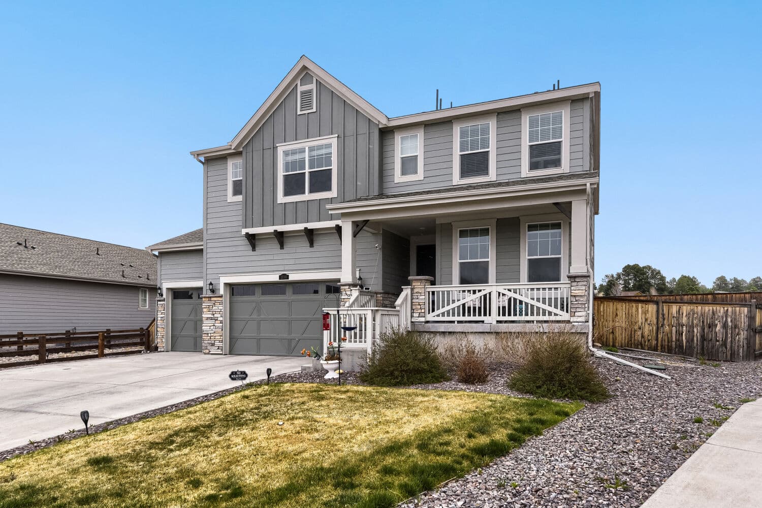 1110 Horsetail Lp - Web Quality - 009 - 01 Exterior Front.jpg