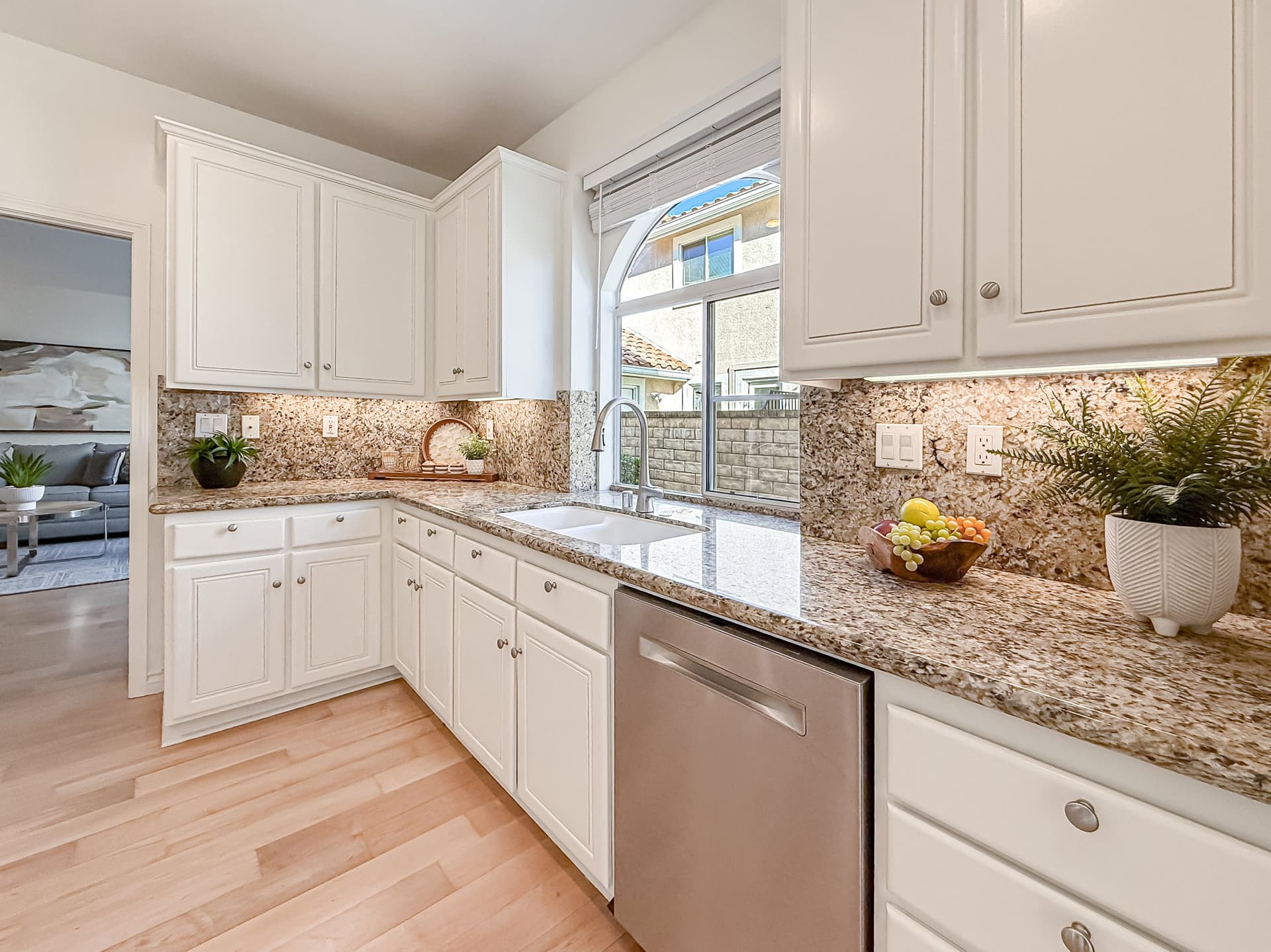 cFamily and Kitchen6.jpg