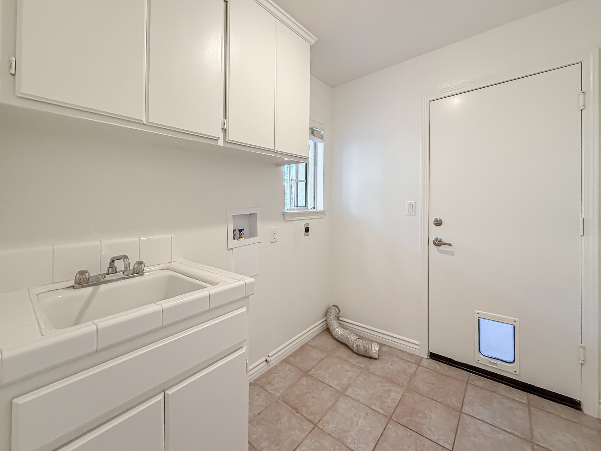 dPowder and Laundry1.jpg