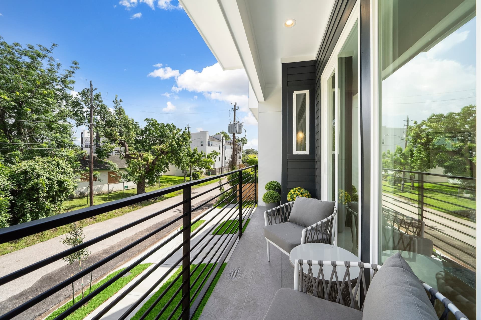 1607 barbee fp 19.jpg