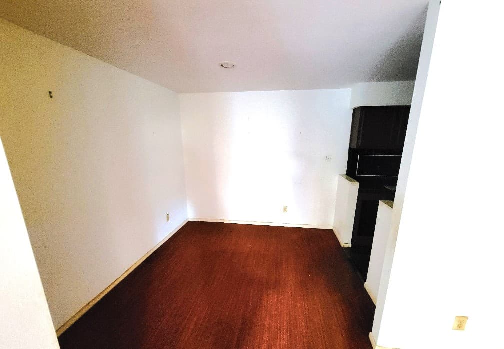 Dining area.jpg