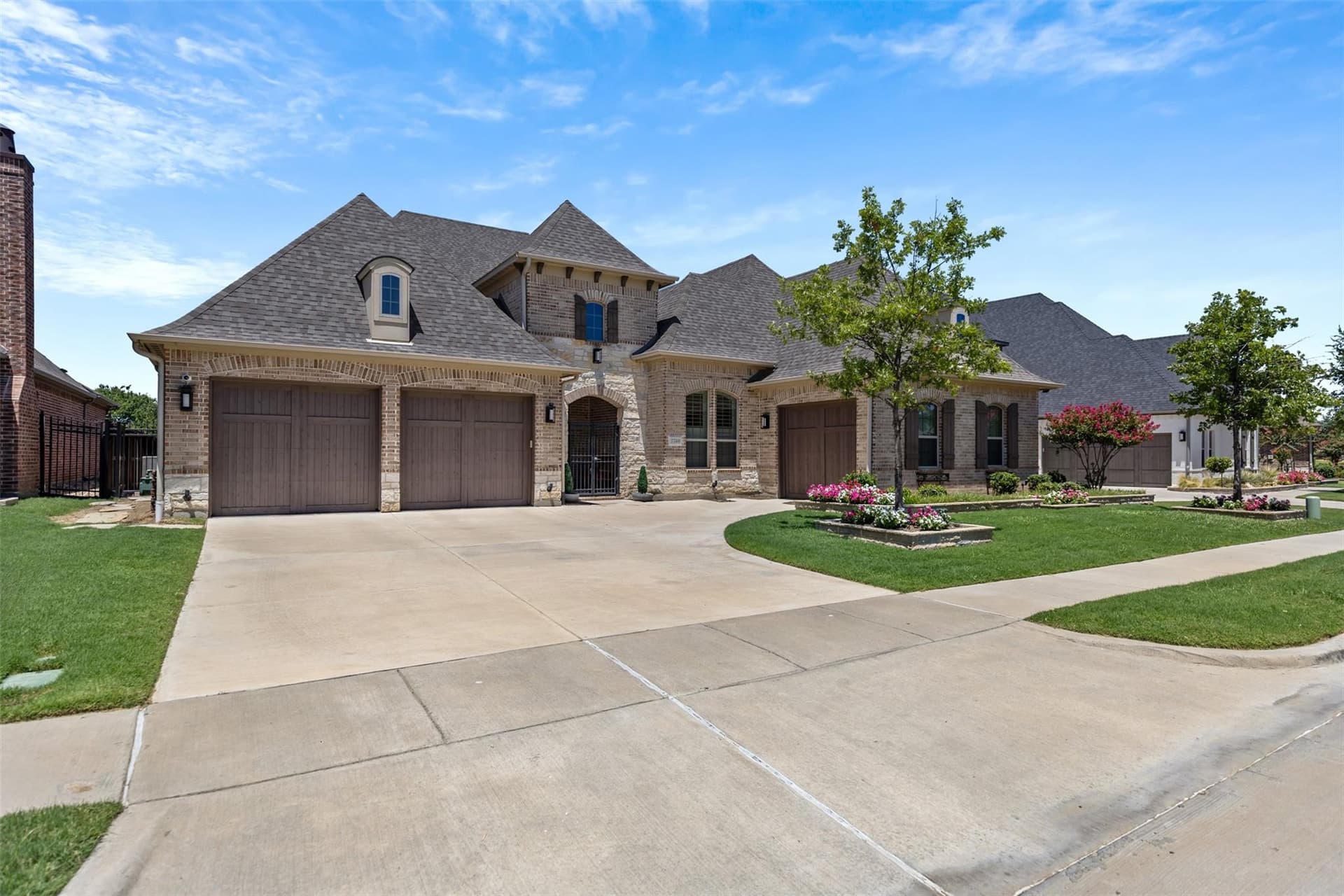 7740 Castlebridge v3.jpeg