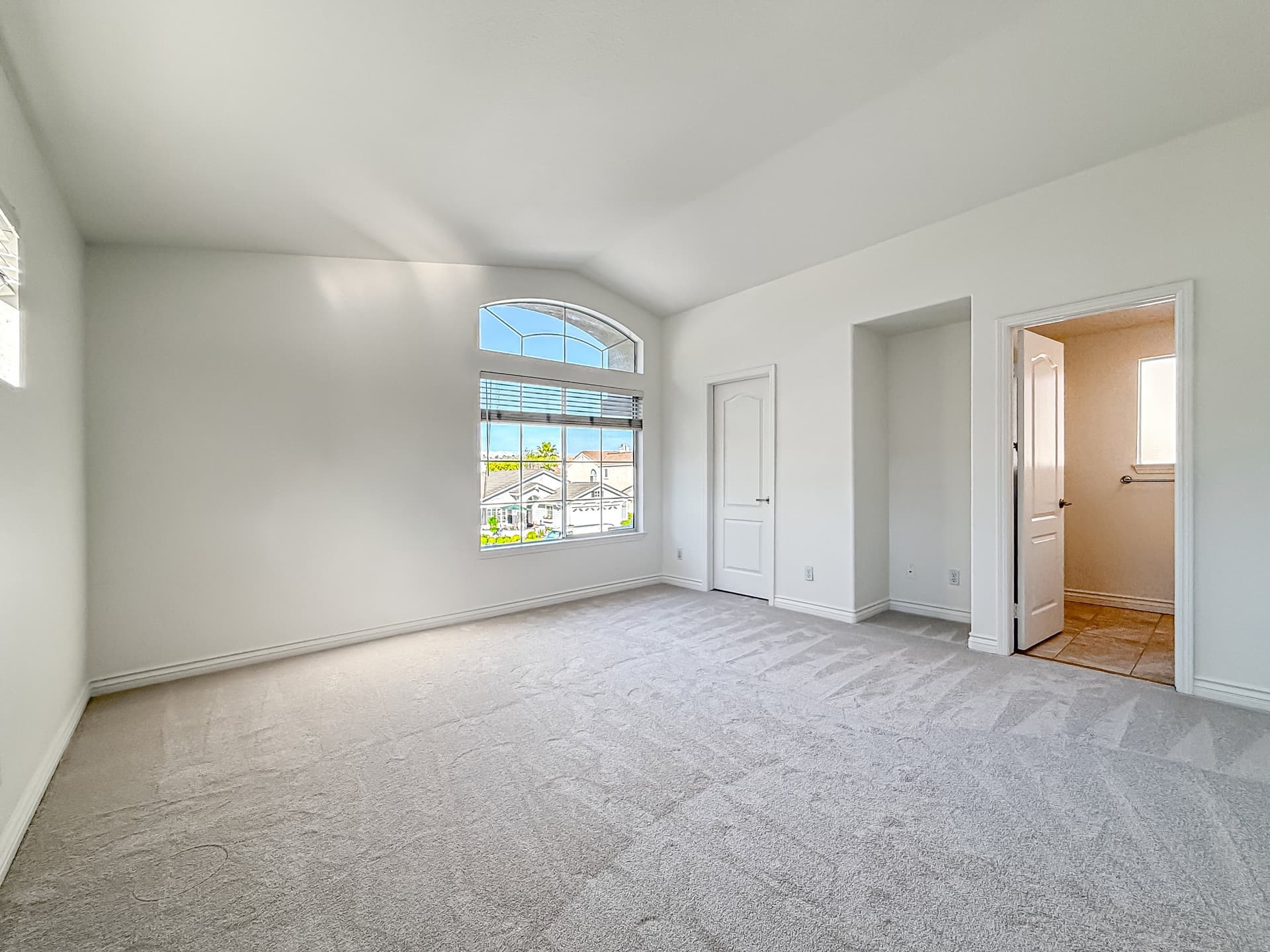 jBedroom3 Ensuite1.jpg