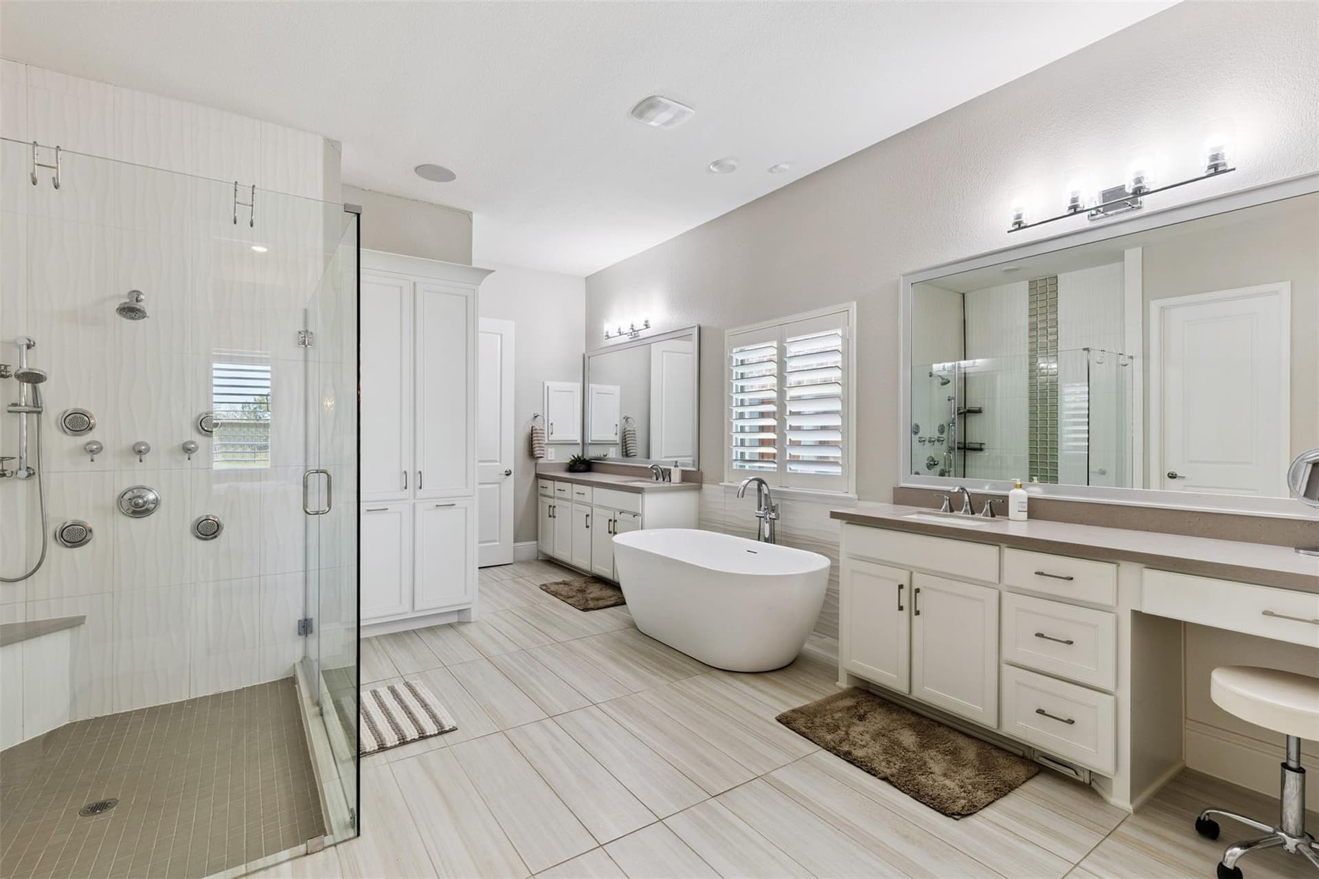 7740 Castlebridge v22.jpeg